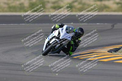 media/Nov-06-2022-SoCal Trackdays (Sun) [[208d2ccc26]]/Turn 11 (10am)/